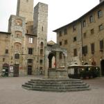 Piazza Cisterna in San Gimignano.