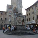 Piazza Cisterna in San Gimignano.