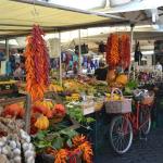 The lively market at Campo dei Fiore.